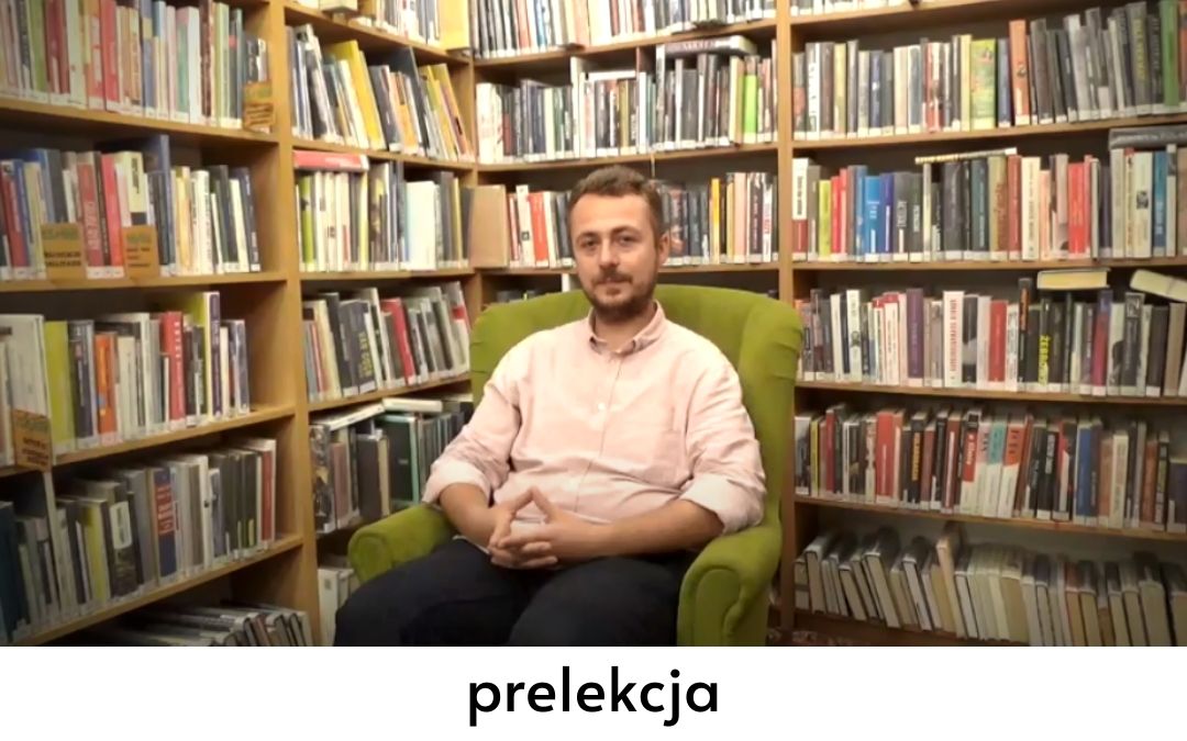 zdjęcie przedstawiające przewodnika warszawskiego Marcina Strachotę