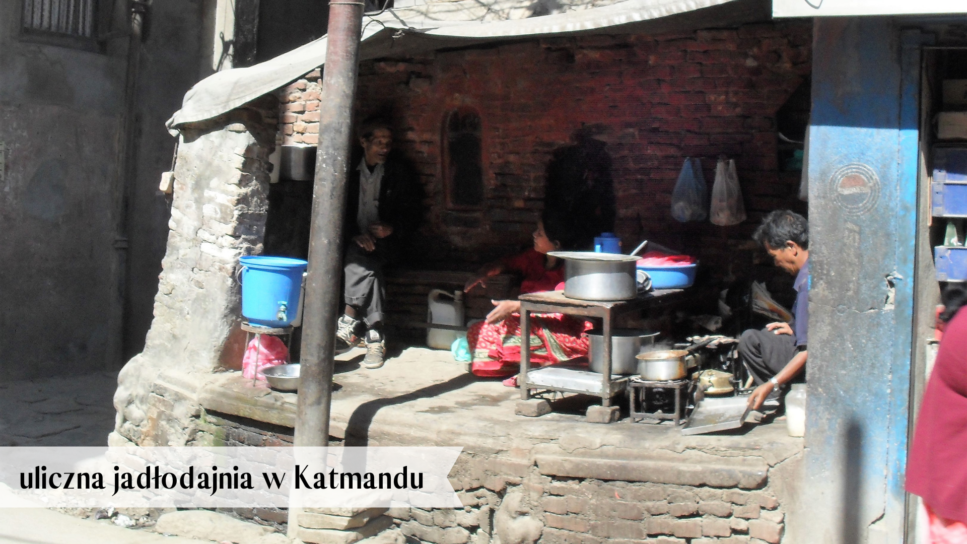 uliczna jadłodajnia w Katmandu