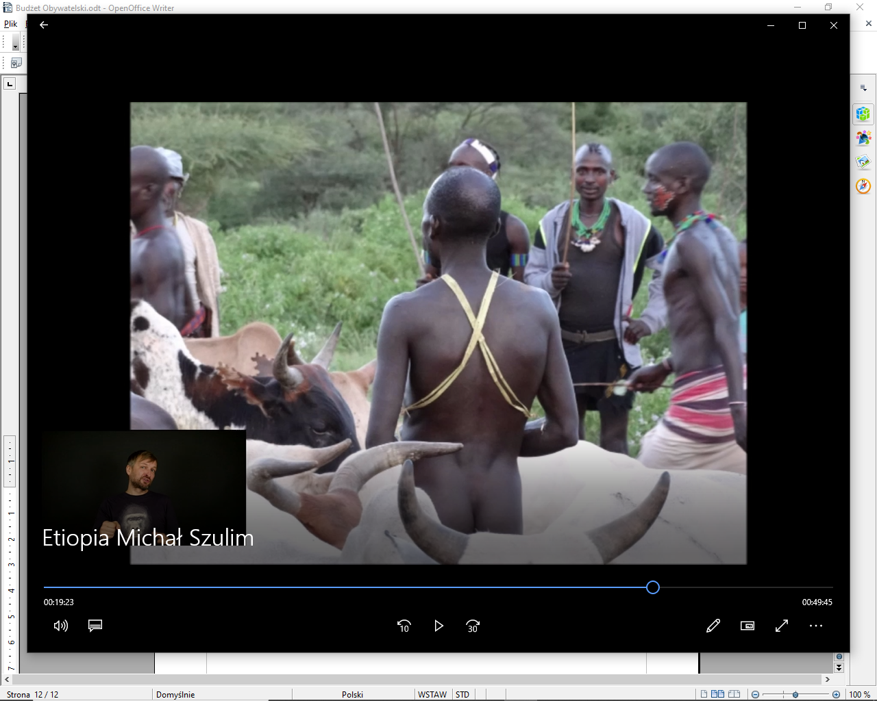Zdjęcie z prezentacji "Wśród dzikich plemiona Afryki". Na zdjęciu wypas stada bydła