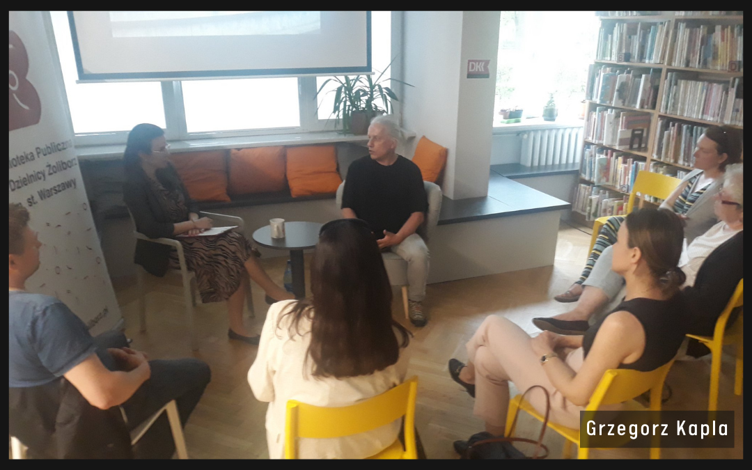 autor w trakcie prowadzenia spotkania