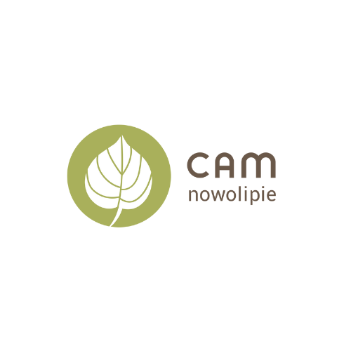 logotyp centrum aktywności międzypokoleniowej nowolipie w kwadracie na białym tle, widoczne napisy: CAM, nowolipie