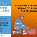 ratownik medyczny udzielający pomocy, znak medyczny, szkolenie z elementów pierwszej pomocy dla seniorów