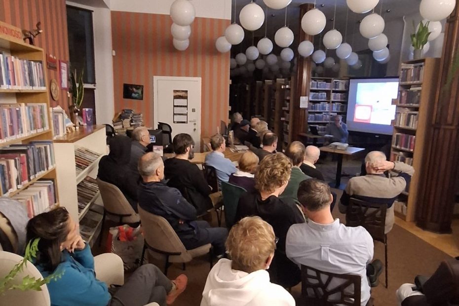 publiczność na spotkaniu z jerzym lemańskim
